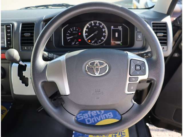 TOYOTA HIACE VAN 2WD 2024 Image 31