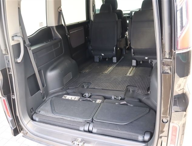 HONDA STEPWAGON SPADA 2015 Image 31