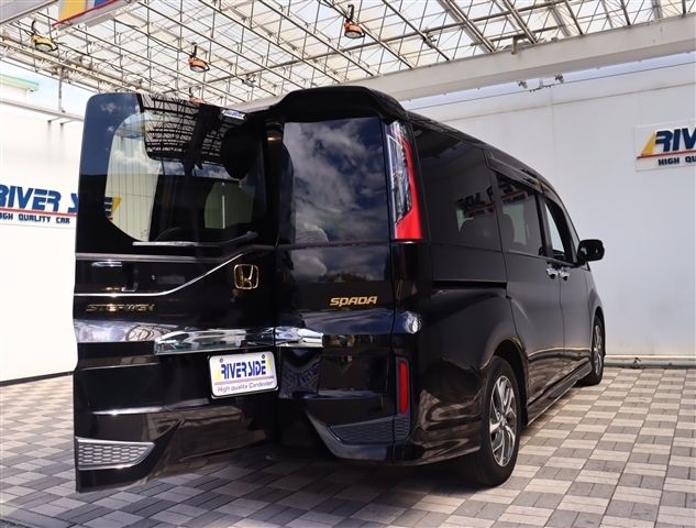 HONDA STEPWAGON SPADA 2015 Image 31