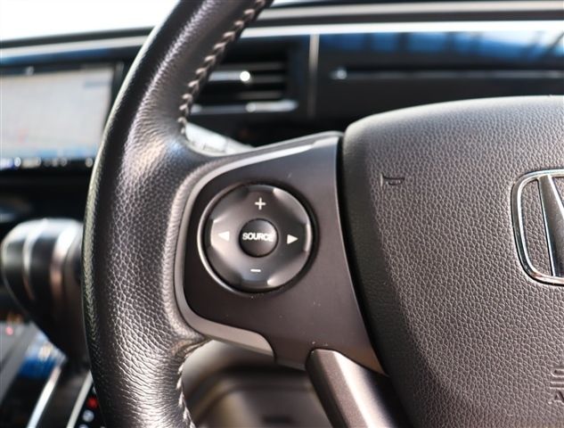 HONDA STEPWAGON SPADA 2015 Image 31