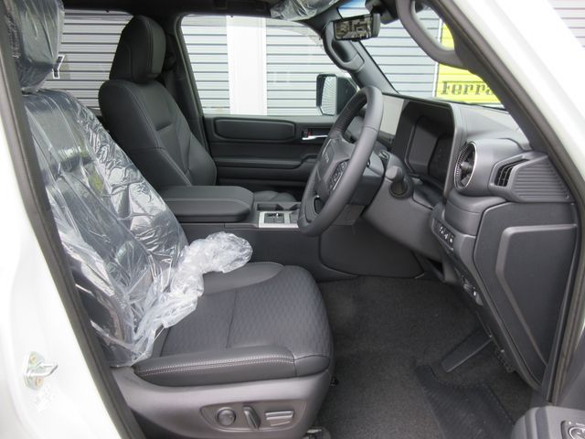 TOYOTA LANDCRUISER 250 2025 Image 31