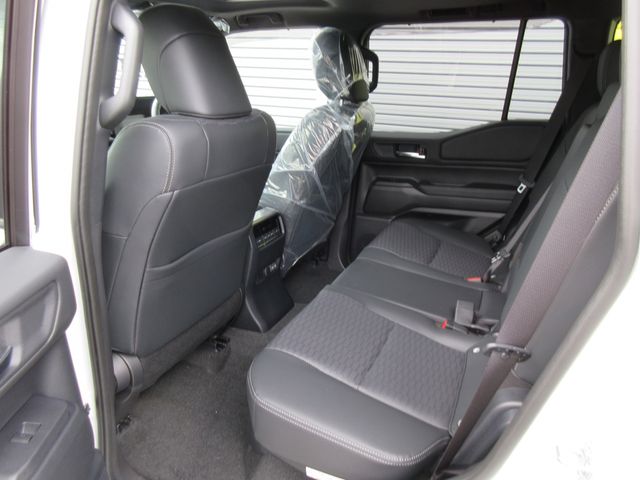TOYOTA LANDCRUISER 250 2025 Image 31