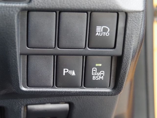 TOYOTA LEXUS RC350 2019 Image 31