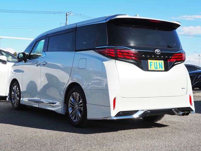 TOYOTA ALPHARD HYBRID 2023 Image 31