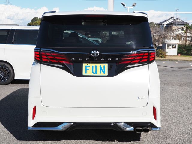 TOYOTA ALPHARD HYBRID 2023 Image 31