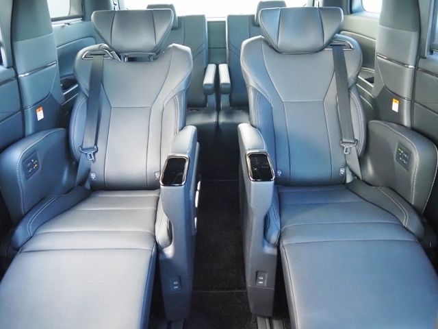 TOYOTA ALPHARD HYBRID 2023 Image 31