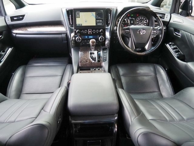 TOYOTA ALPHARD HYBRID 4WD 2020 Image 31