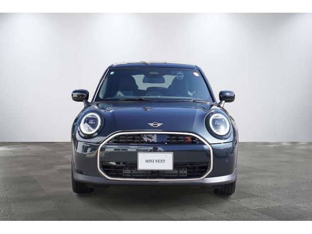 BMW MINI COOPER 5DOOR 2025 Image 31