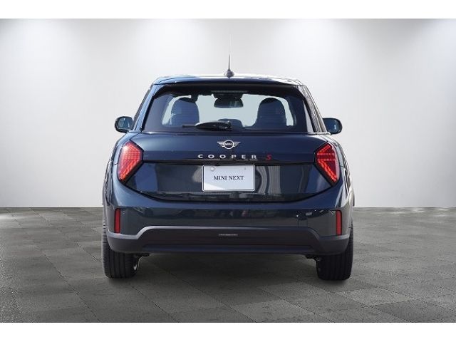 BMW MINI COOPER 5DOOR 2025 Image 31