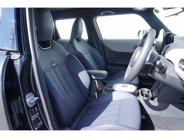 BMW MINI COOPER 5DOOR 2025 Image 31