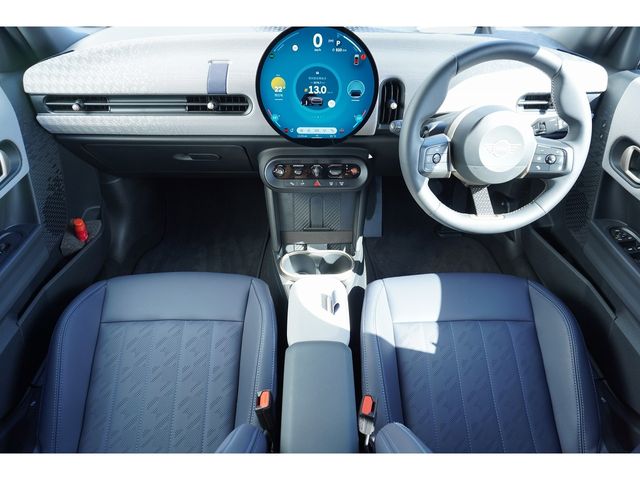 BMW MINI COOPER 5DOOR 2025 Image 31
