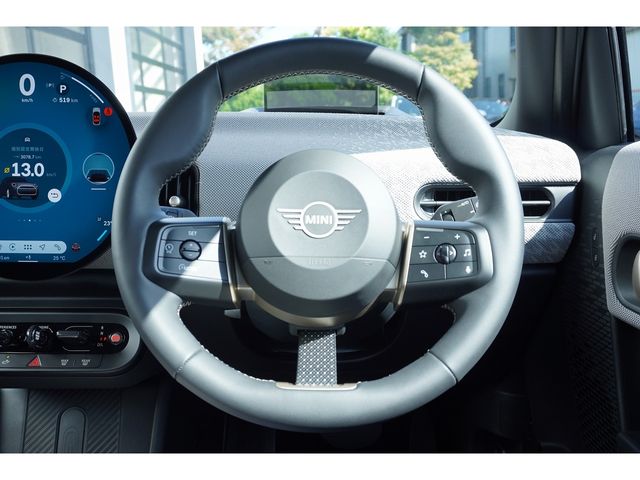 BMW MINI COOPER 5DOOR 2025 Image 31