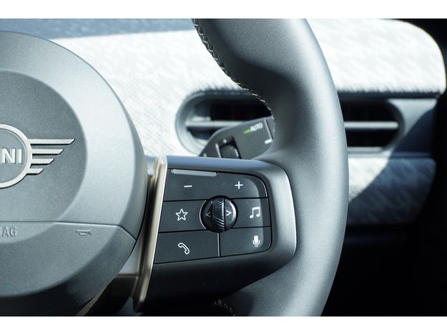 BMW MINI COOPER 5DOOR 2025 Image 31