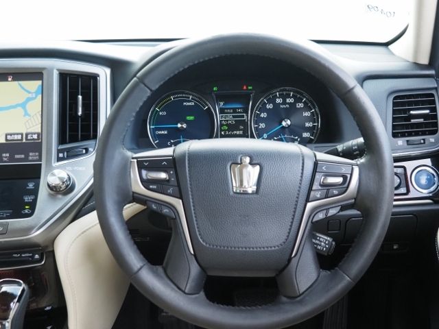 TOYOTA CROWN SEDAN HYBRID 4 2016 Image 31