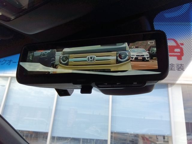 TOYOTA CROWN SEDAN HYBRID 2019 Image 31