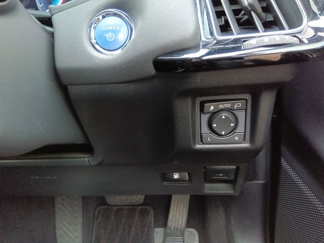 TOYOTA CROWN SEDAN HYBRID 2019 Image 31