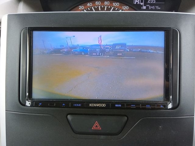 DAIHATSU TANTO 2014 Image 31