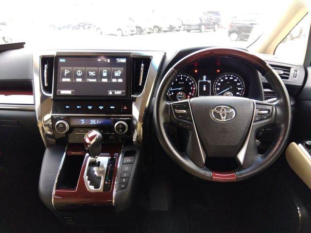 TOYOTA VELLFIRE 4WD 2017 Image 31