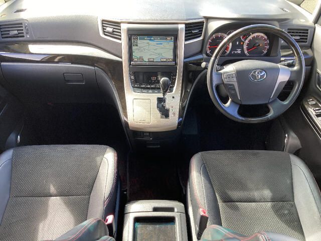 TOYOTA VELLFIRE 4WD 2014 Image 31