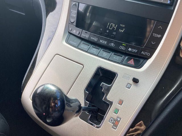 TOYOTA VELLFIRE 4WD 2014 Image 31