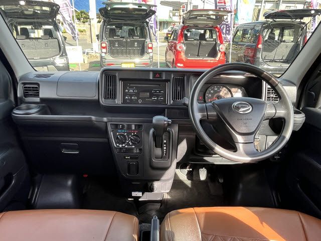 DAIHATSU HIJET DECKVAN 2018 Image 31