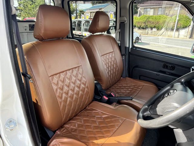 DAIHATSU HIJET DECKVAN 2018 Image 31