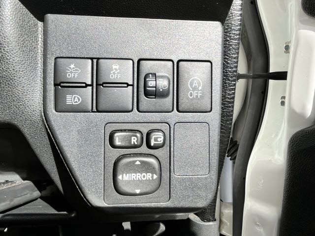 DAIHATSU HIJET DECKVAN 2018 Image 31