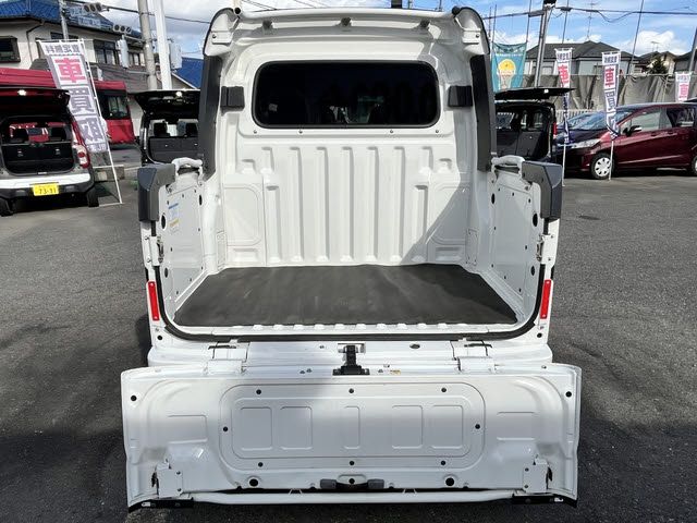 DAIHATSU HIJET DECKVAN 2018 Image 31