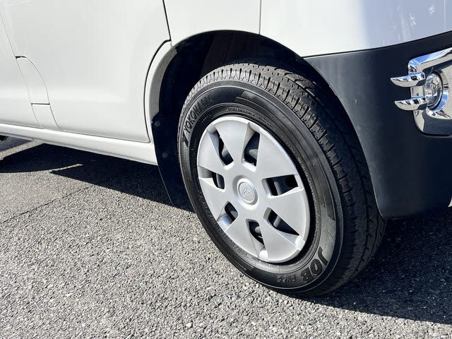 DAIHATSU HIJET DECKVAN 2018 Image 31