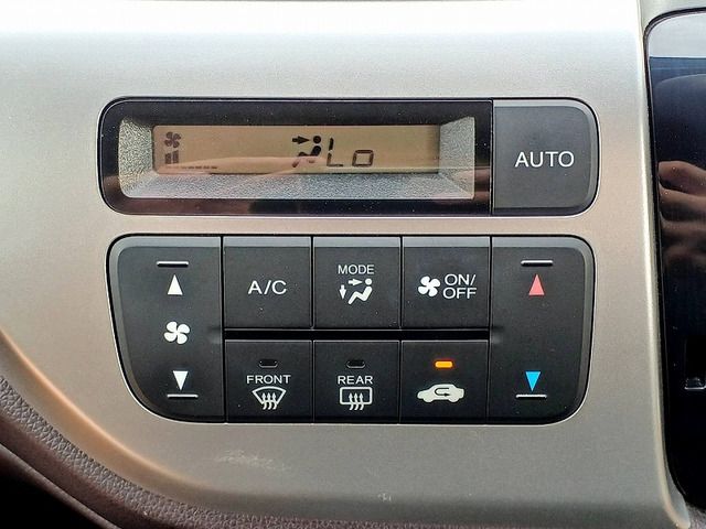 HONDA N-WGN CUSTOM 2015 Image 31