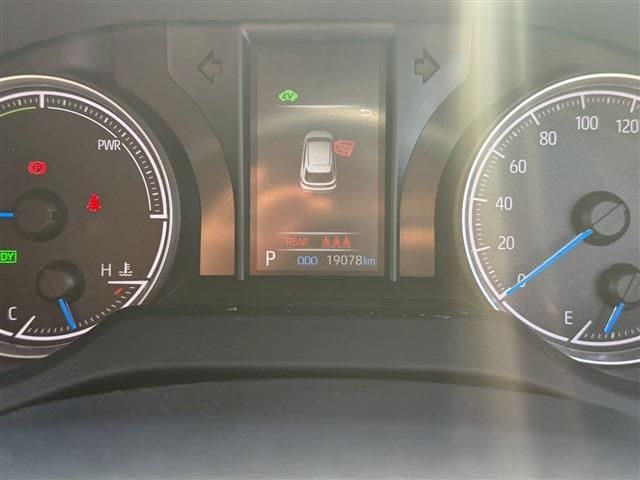 TOYOTA HARRIER HYBRID 2022 Image 31