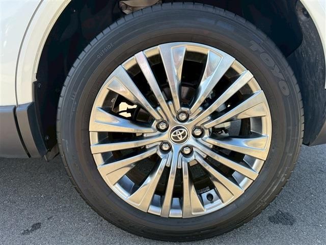 TOYOTA HARRIER HYBRID 2022 Image 31