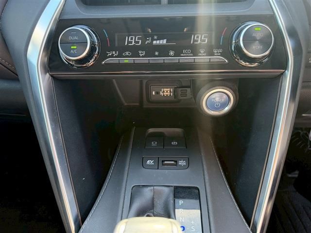 TOYOTA HARRIER HYBRID 2022 Image 31