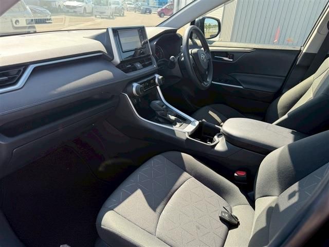 TOYOTA RAV4 2WD 2022 Image 31
