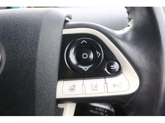 TOYOTA PRIUS PHV 2017 Image 31