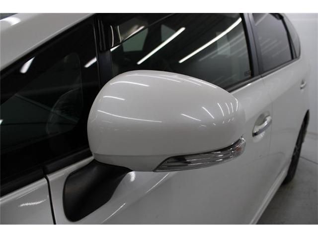 TOYOTA PRIUS ALPHA 2015 Image 31