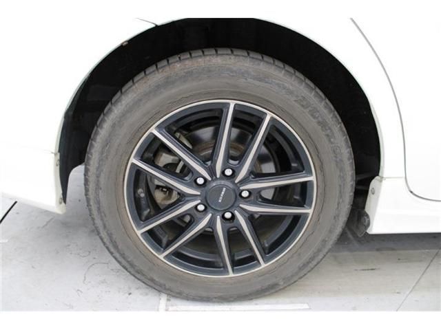 TOYOTA PRIUS ALPHA 2015 Image 31