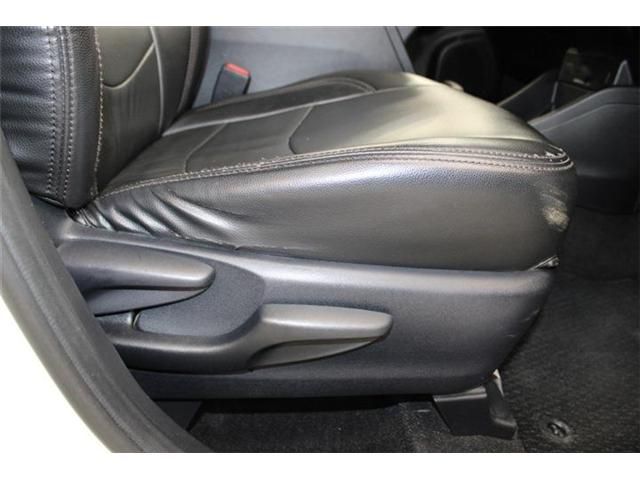 TOYOTA PRIUS ALPHA 2015 Image 31