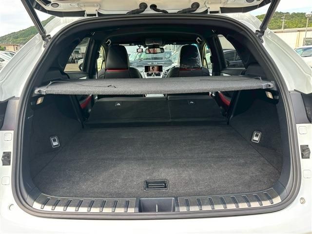 TOYOTA LEXUS NX300H 2019 Image 31