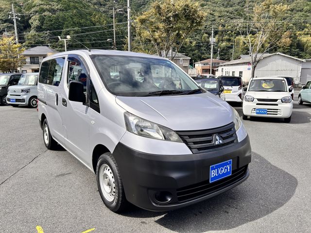 MITSUBISHI DELICA VAN 2WD 2013 Image 31