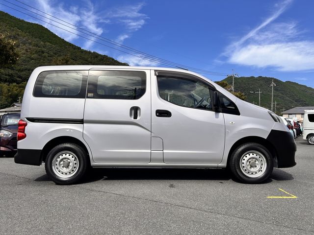 MITSUBISHI DELICA VAN 2WD 2013 Image 31