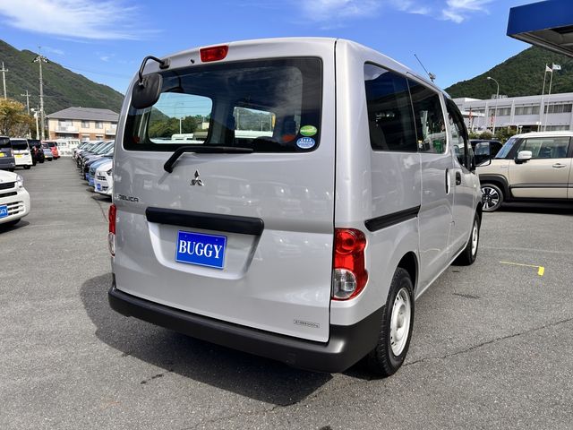 MITSUBISHI DELICA VAN 2WD 2013 Image 31
