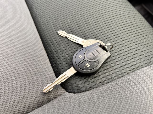 MITSUBISHI DELICA VAN 2WD 2013 Image 31