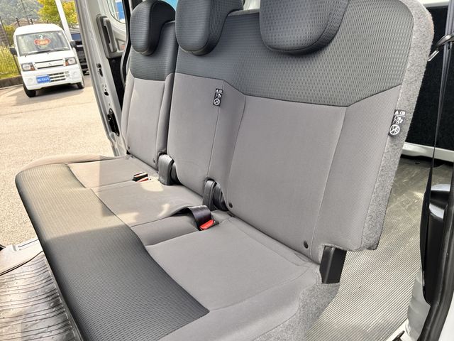 MITSUBISHI DELICA VAN 2WD 2013 Image 31