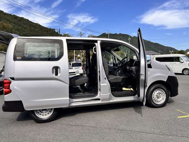 MITSUBISHI DELICA VAN 2WD 2013 Image 31