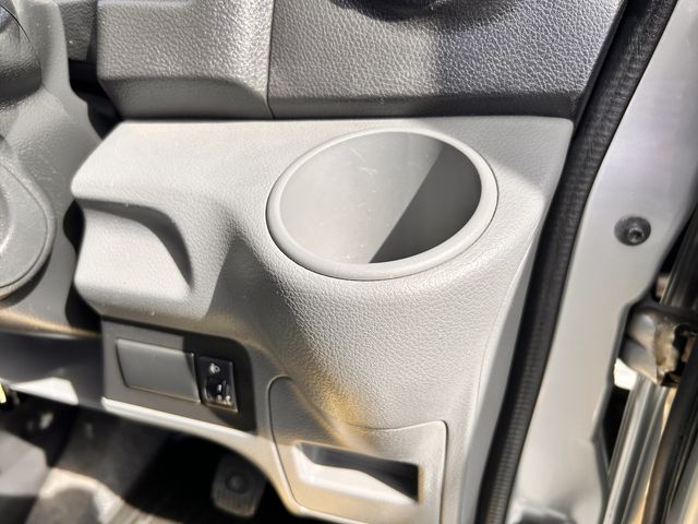 MITSUBISHI DELICA VAN 2WD 2013 Image 31