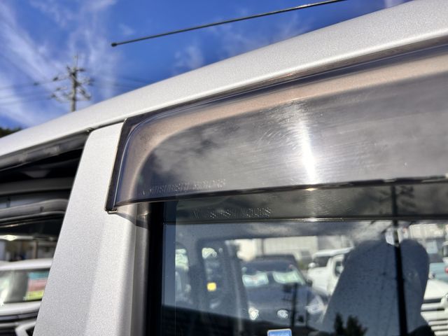 MITSUBISHI DELICA VAN 2WD 2013 Image 31