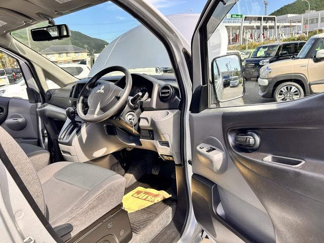 MITSUBISHI DELICA VAN 2WD 2013 Image 31