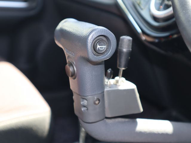 TOYOTA AQUA 2018 Image 31