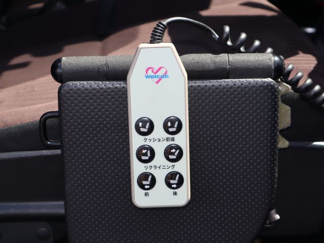 TOYOTA AQUA 2018 Image 31